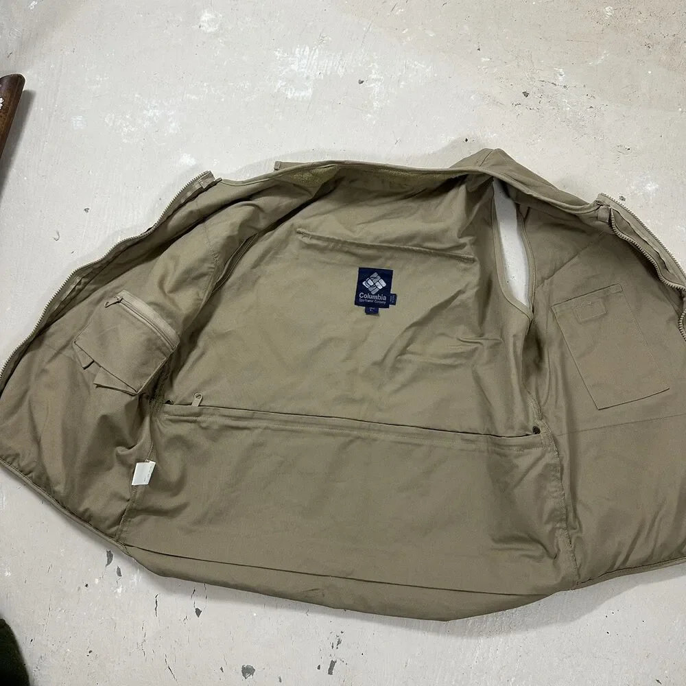 COLUMBIA Sportswear Company Men’s Hunting Vest Size Large Beige 24 Shell w Liner